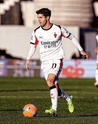 MK体育app下载-连续被保级队阻击！AC米兰1-1绝平佛罗伦萨，国际米兰笑纳大礼